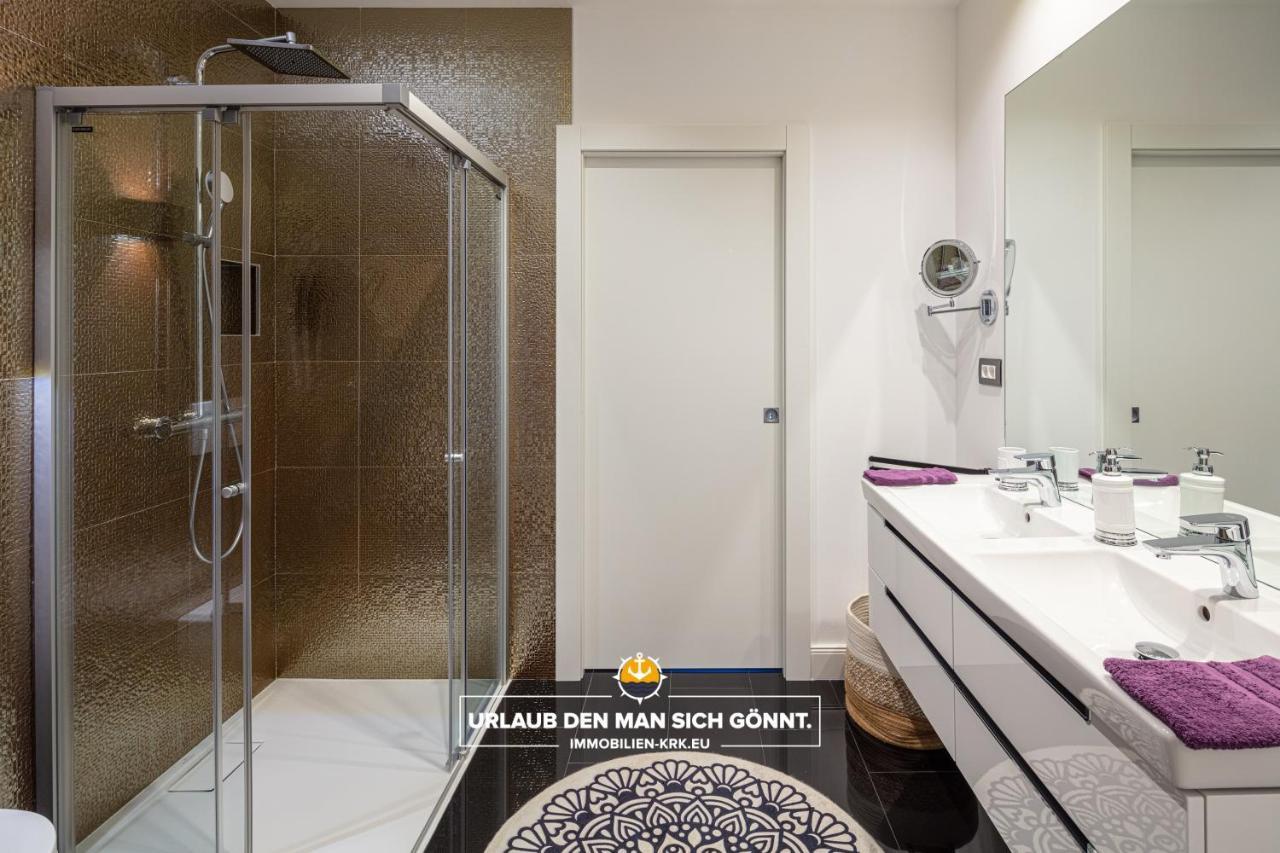 Schindler Luxury Penthouse Apartman *