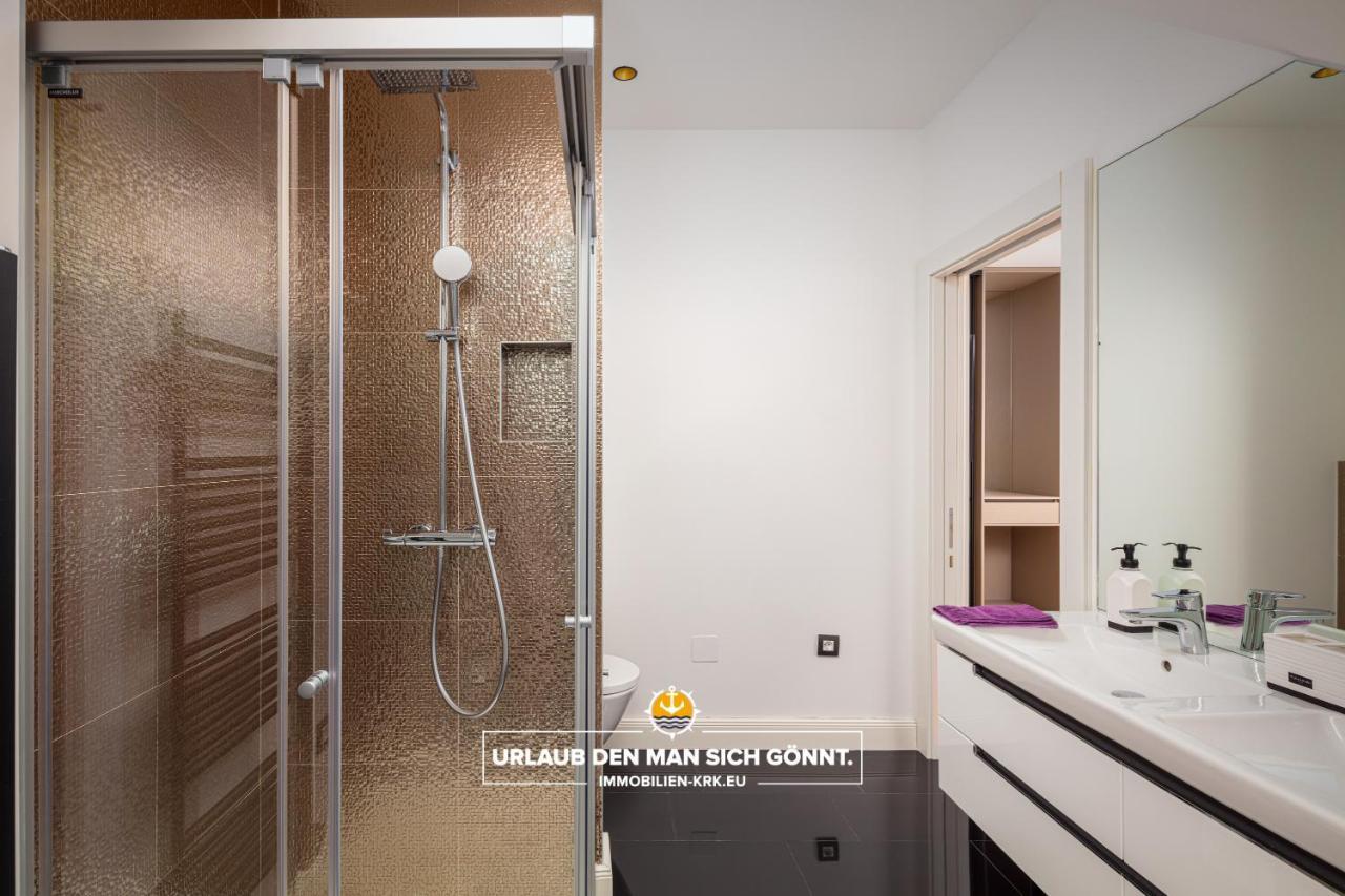 Schindler Luxury Penthouse
